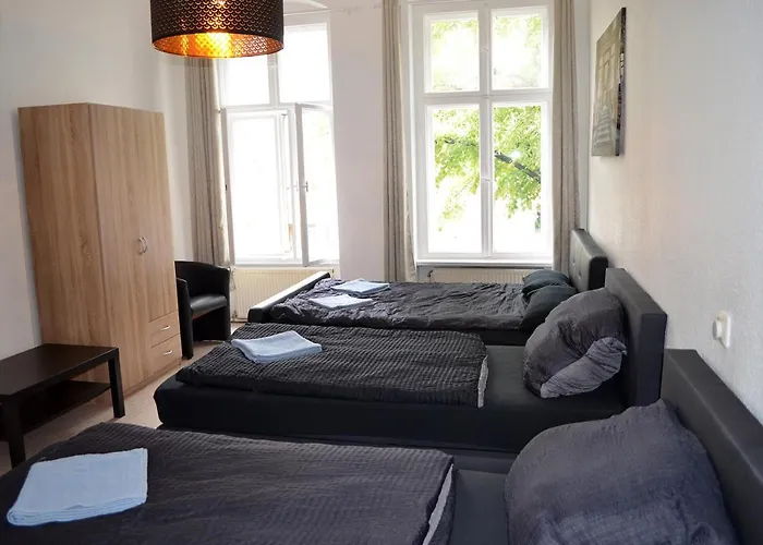 Apartment Fuer Familien, Freunde Oder Groessere Gruppen Bis Zu 8 Personen In Der Naehe Des Berliner Hauptbahnhofs