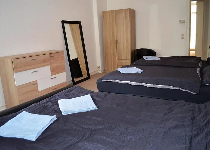 Apartment Fuer Familien, Freunde Oder Groessere Gruppen Bis Zu 8 Personen In Der Naehe Des Berliner Hauptbahnhofs